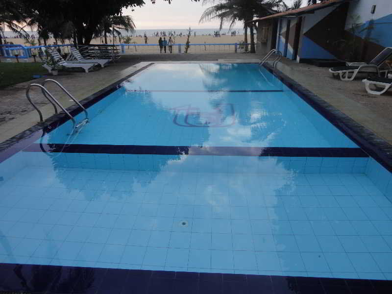 トパーズ　ビーチ　ホテル ネゴンボ エクステリア 写真